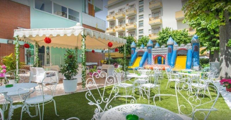 Hotel Ervill Rimini Exterior foto
