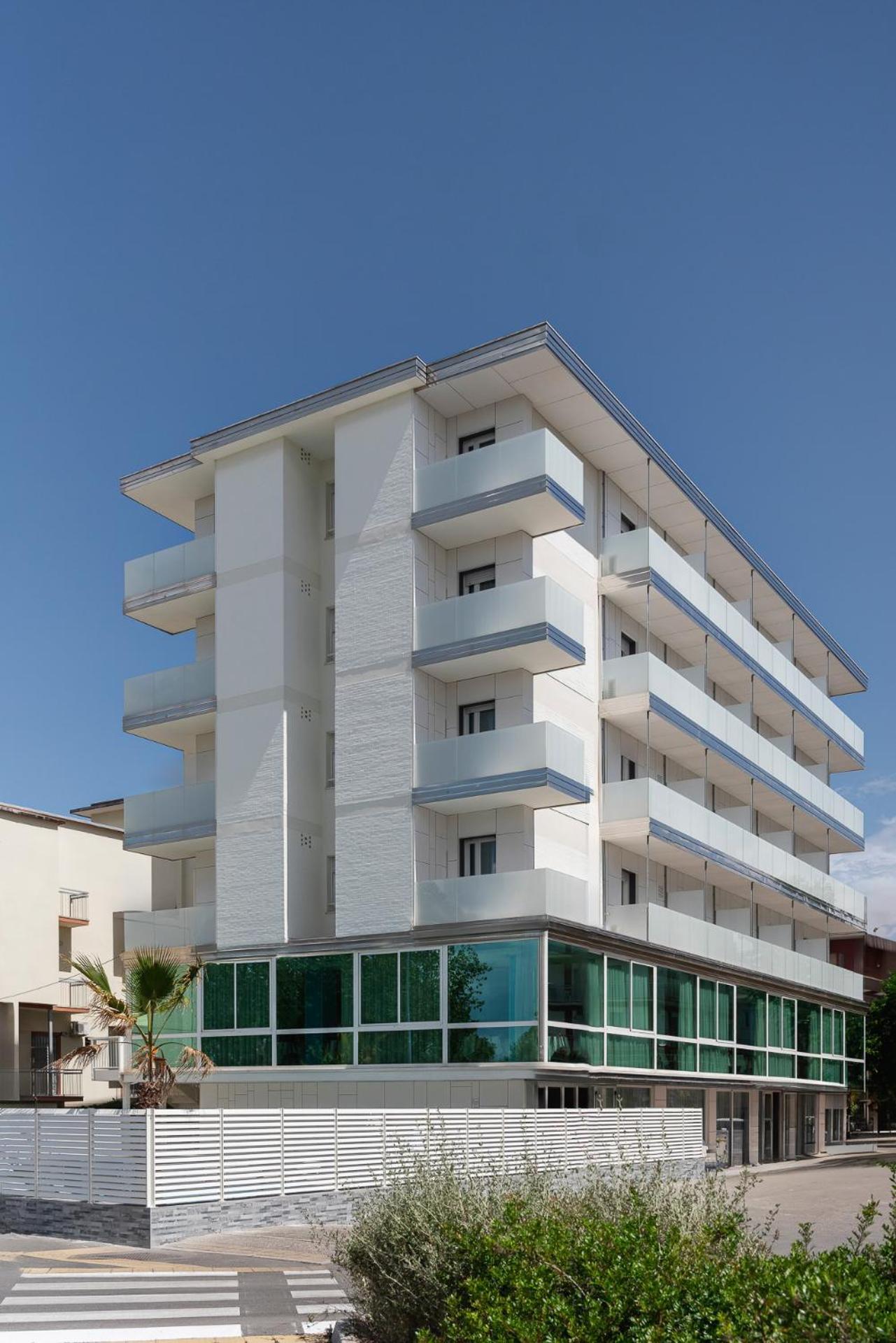 Hotel Ervill Rimini Exterior foto